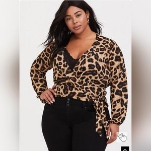 LIKE NEW TORRID 2X Leopard Wrap Blouse